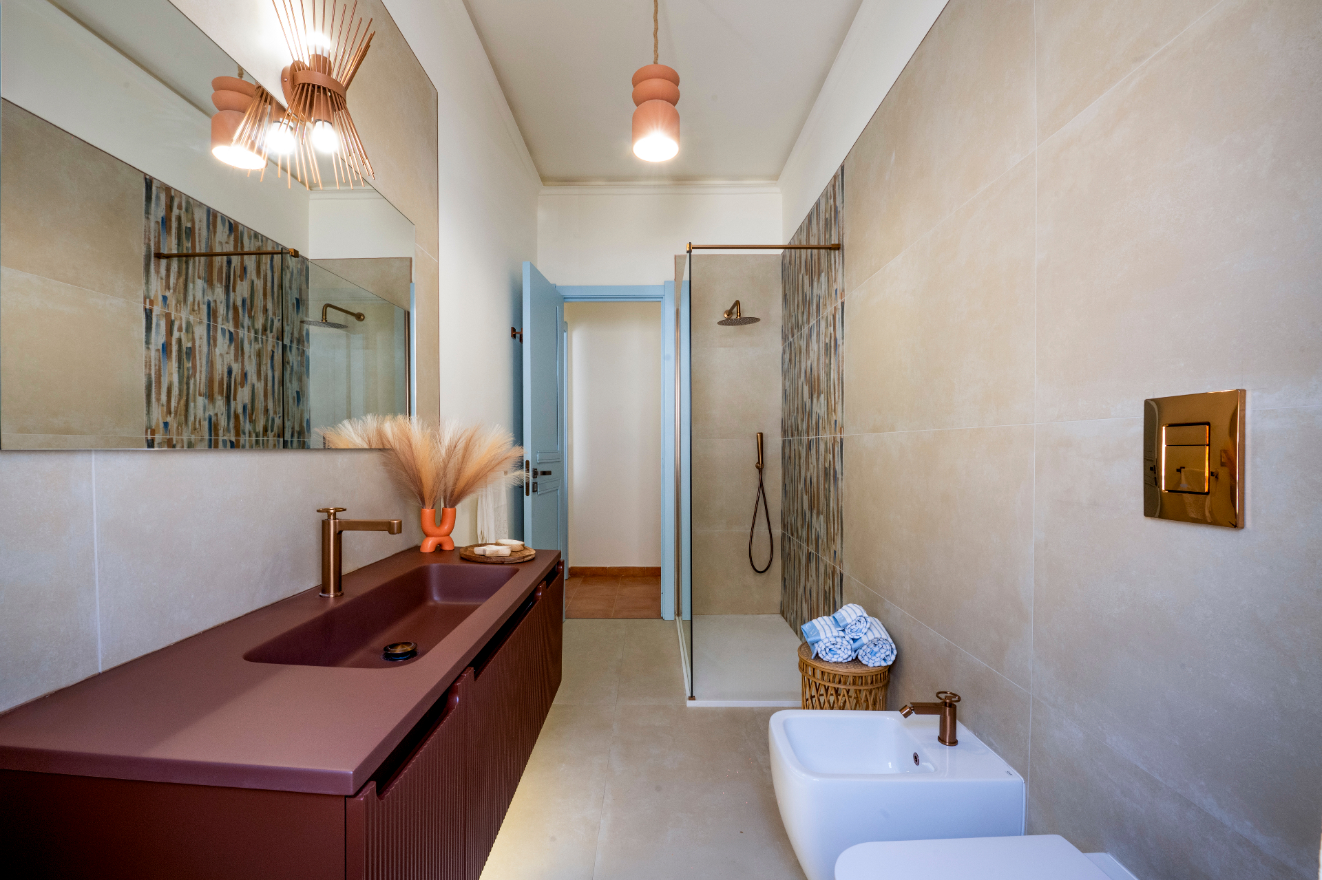 Refined bathroom with contemporary fittings